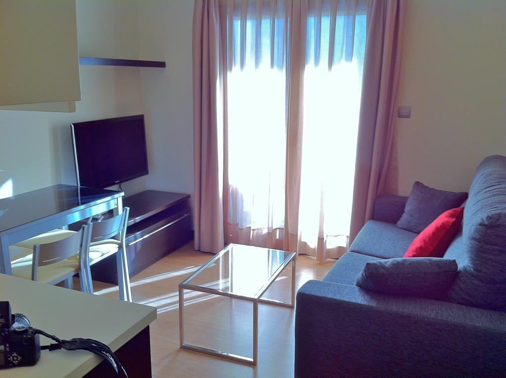 Aparthotel Bubal El Pueyo de Jaca Room photo
