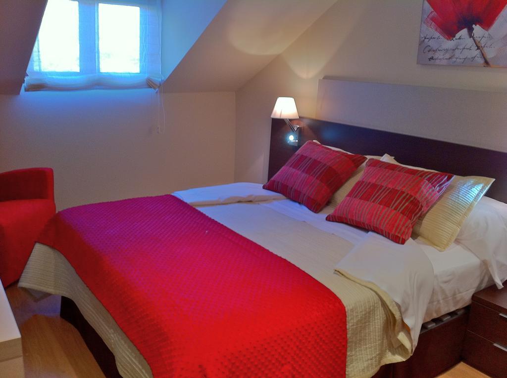 Aparthotel Bubal El Pueyo de Jaca Room photo