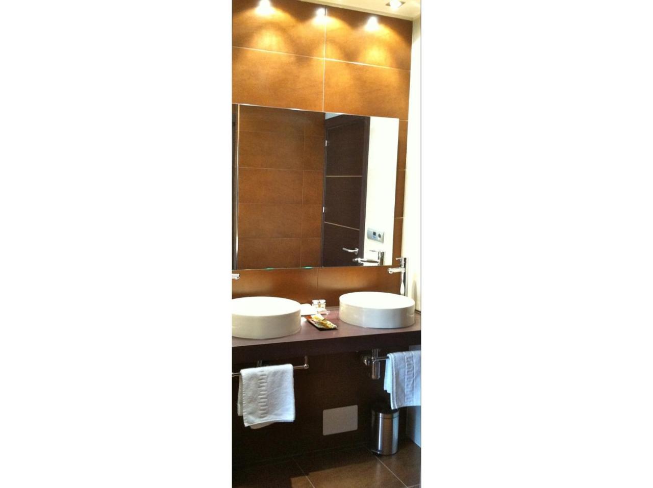 Aparthotel Bubal El Pueyo de Jaca Exterior photo