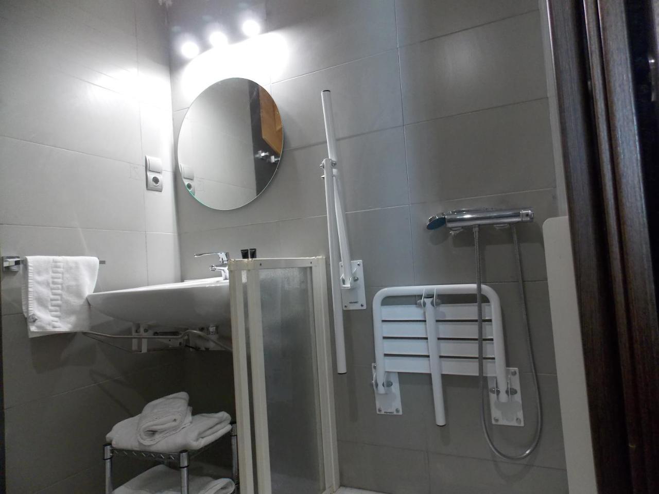 Aparthotel Bubal El Pueyo de Jaca Exterior photo