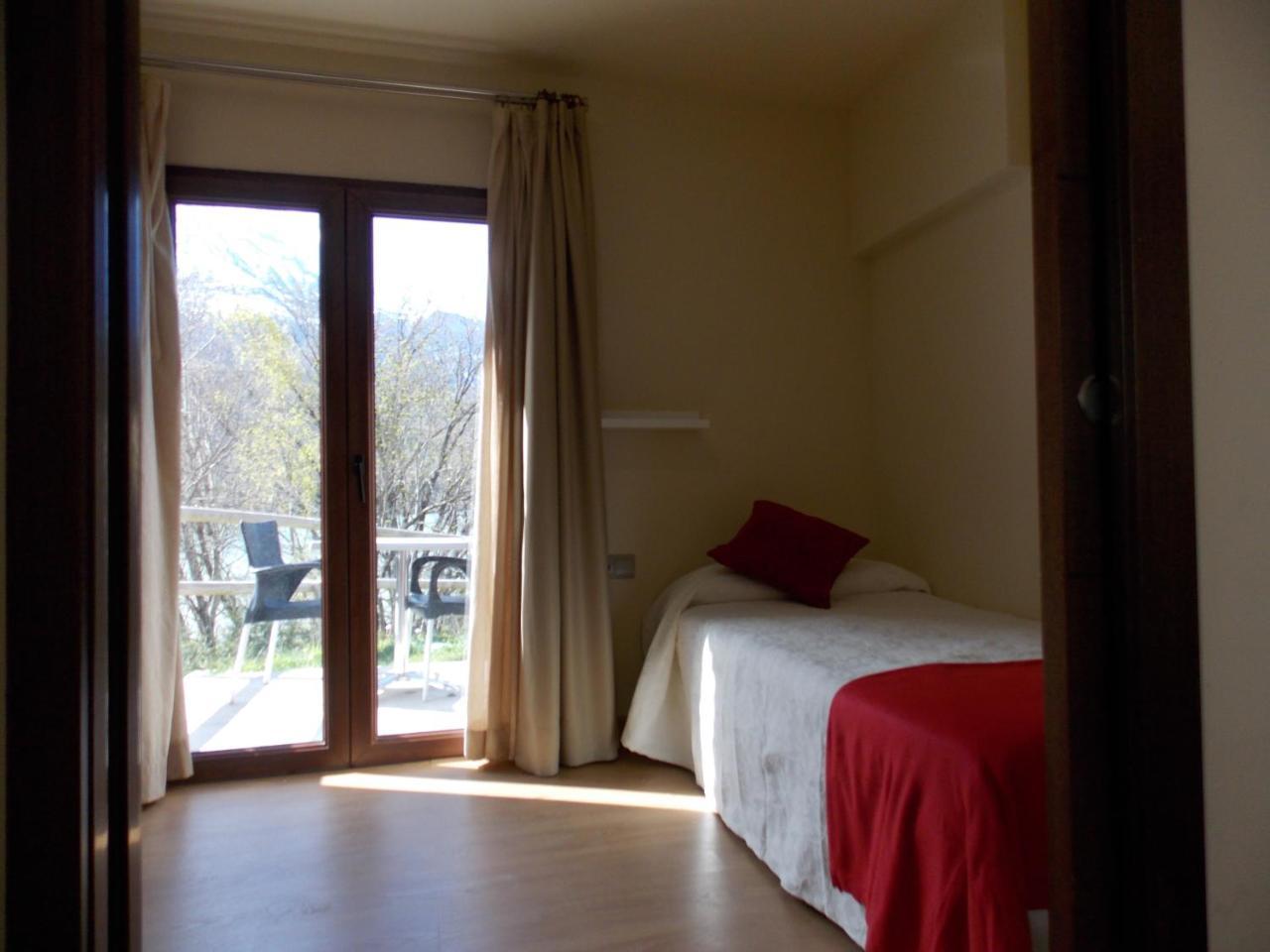 Aparthotel Bubal El Pueyo de Jaca Exterior photo
